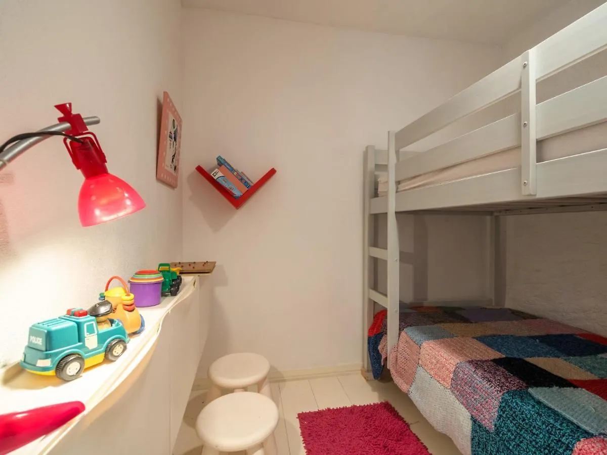 Apartment With Private Terrace In Artigat 0*,