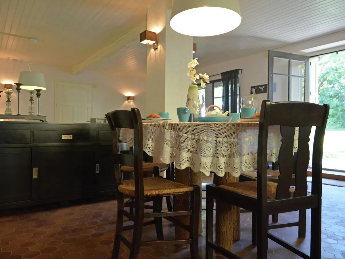 Villa Apartment With Private Terrace In Artigat Frankreich